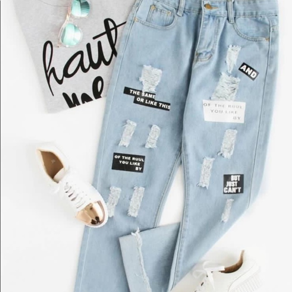 Boyfriend jeans slogan graphic - Picture 2 of 4